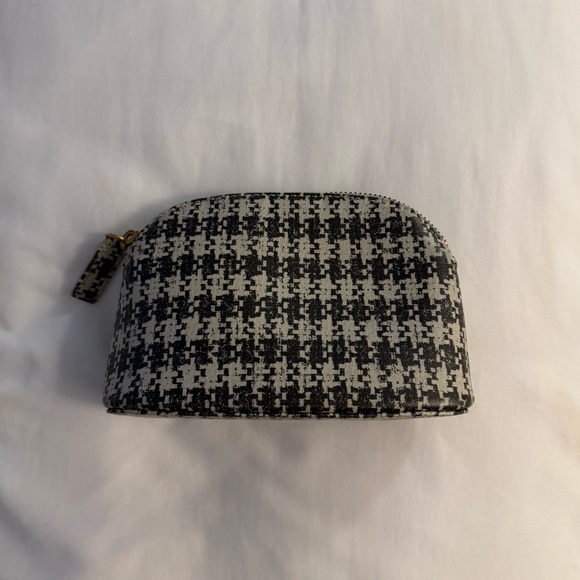 GATHRE Houndstooth Patterned Pouch - Picture 1 of 2